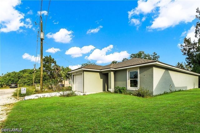 3510 S Grimsley CT, Fort Myers, FL 33916