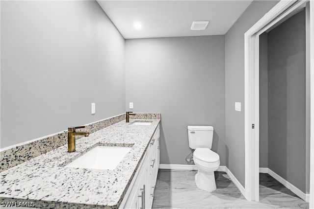 3510 S Grimsley CT, Fort Myers, FL 33916