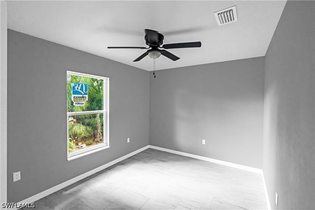 3510 S Grimsley CT, Fort Myers, FL 33916