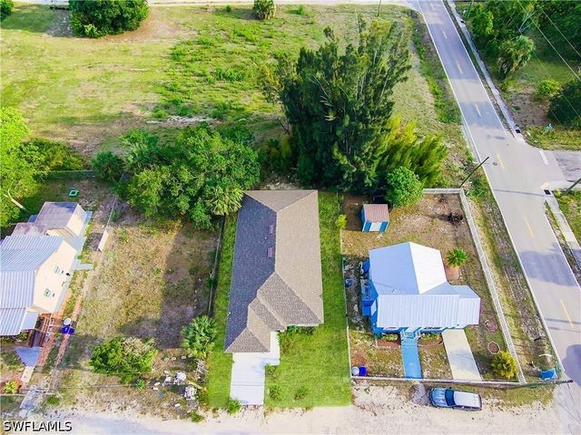 3510 S Grimsley CT, Fort Myers, FL 33916