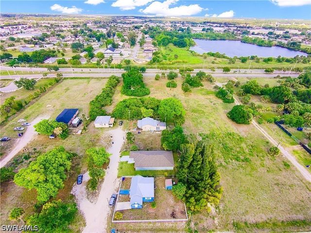 3510 S Grimsley CT, Fort Myers, FL 33916