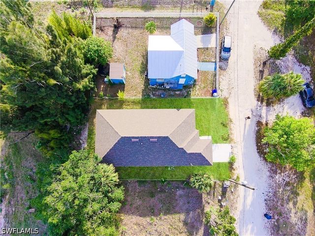 3510 S Grimsley CT, Fort Myers, FL 33916