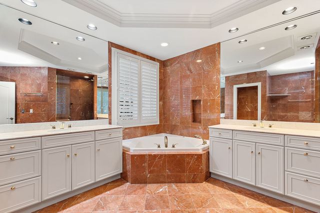 849 Country Club Lane, Northbrook, IL 60062