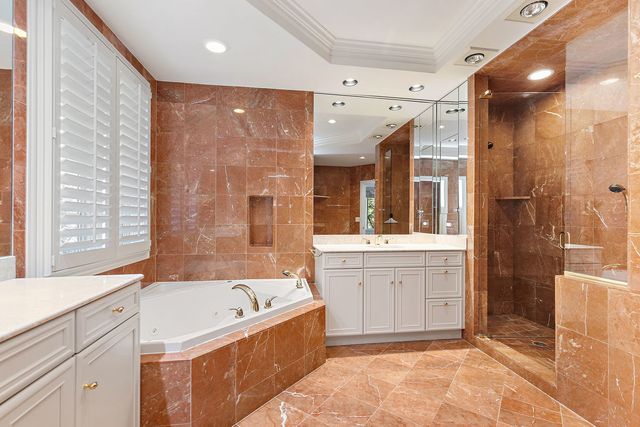 849 Country Club Lane, Northbrook, IL 60062