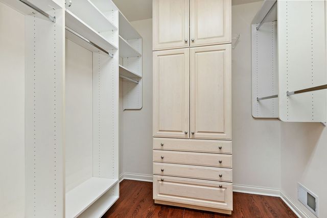 849 Country Club Lane, Northbrook, IL 60062