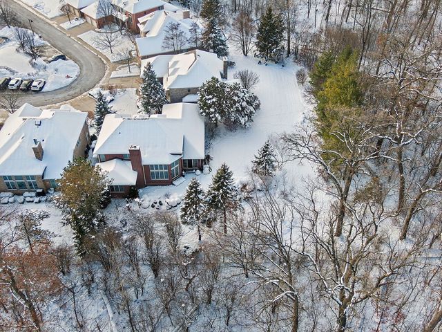 849 Country Club Lane, Northbrook, IL 60062