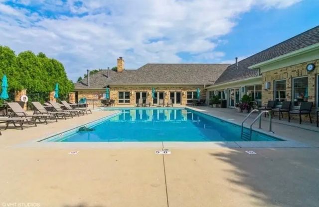 849 Country Club Lane, Northbrook, IL 60062