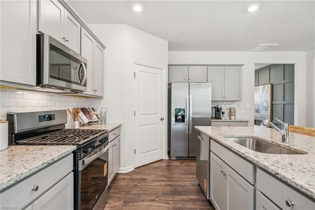 7785 Patriots WAY E, Gloucester, VA 23061