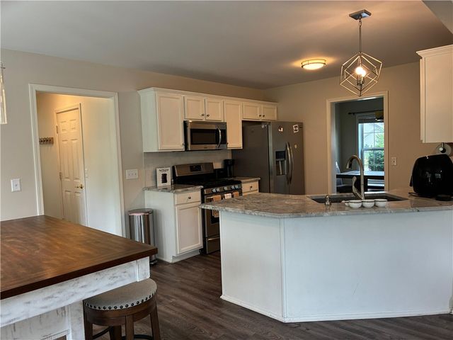 18 Dona Lea, Perinton, NY 14450