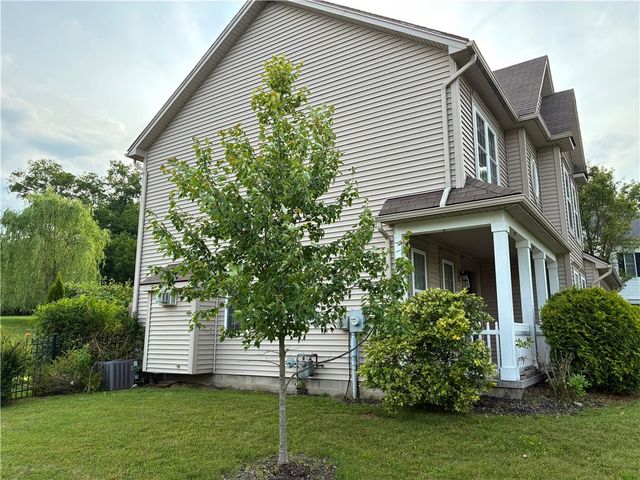 18 Dona Lea, Perinton, NY 14450