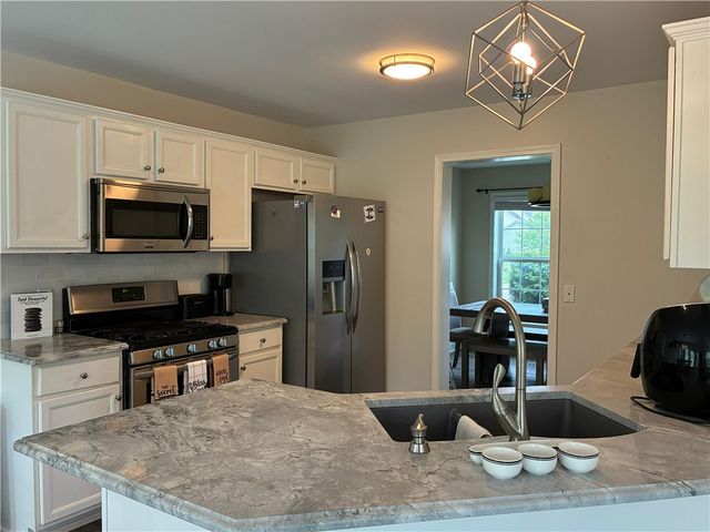 18 Dona Lea, Perinton, NY 14450