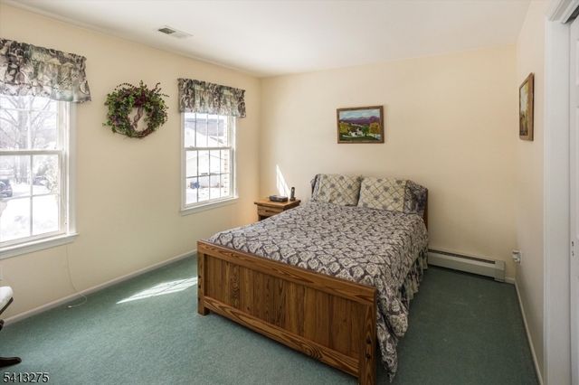 10 Hawthorn Dr, Roxbury Twp., NJ 07876