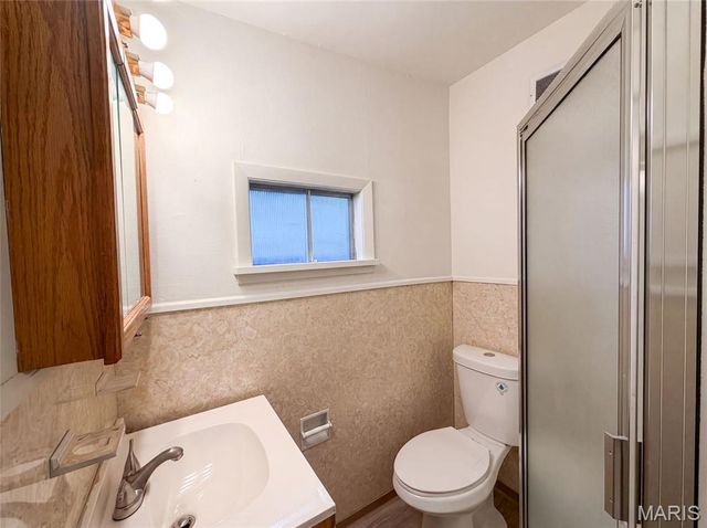 925 Woodcrest Lane, Hazelwood, MO 63042