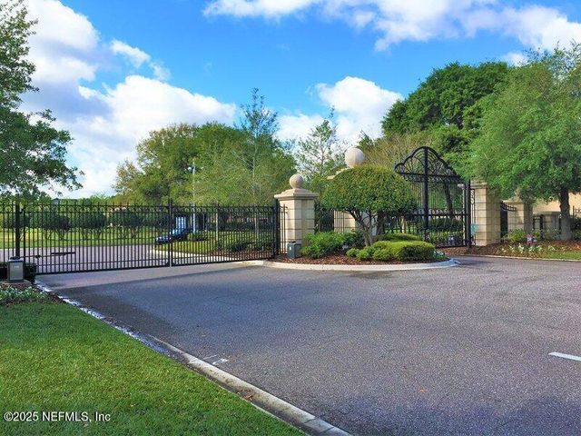 3589 SIR ROGERS Court, Jacksonville, FL 32224