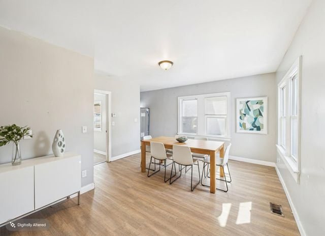 2651 Thomas Avenue N, Minneapolis, MN 55411