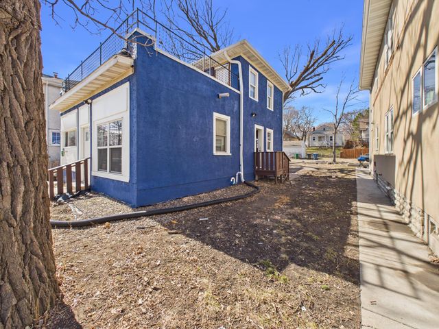 2651 Thomas Avenue N, Minneapolis, MN 55411