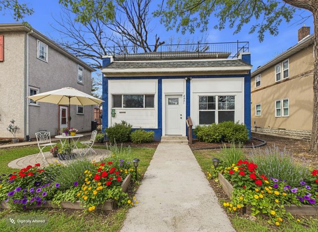 2651 Thomas Avenue N, Minneapolis, MN 55411
