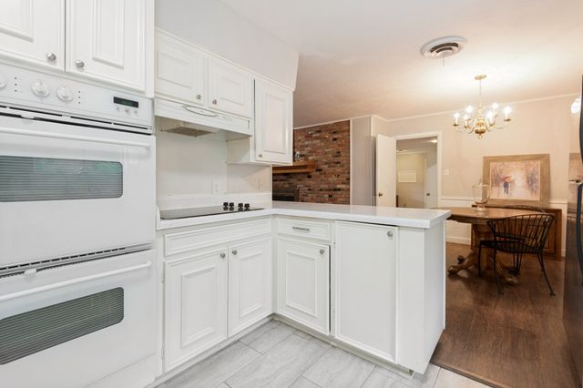 1809 Glenbrook Drive, Irving, TX 75061