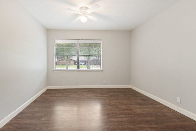 1809 Glenbrook Drive, Irving, TX 75061