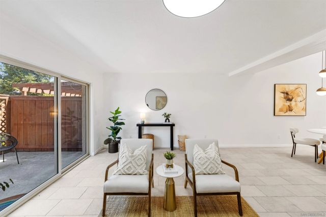 10318 Caminito Agadir, San Diego, CA 92131