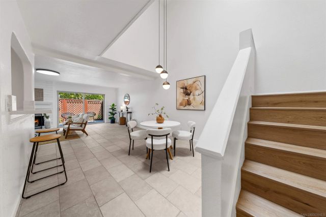 10318 Caminito Agadir, San Diego, CA 92131