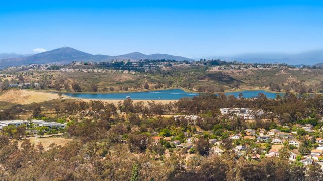 10318 Caminito Agadir, San Diego, CA 92131