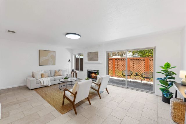 10318 Caminito Agadir, San Diego, CA 92131