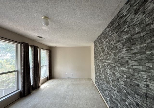 108 Indian Oaks Trail, West Tawakoni, TX 75474