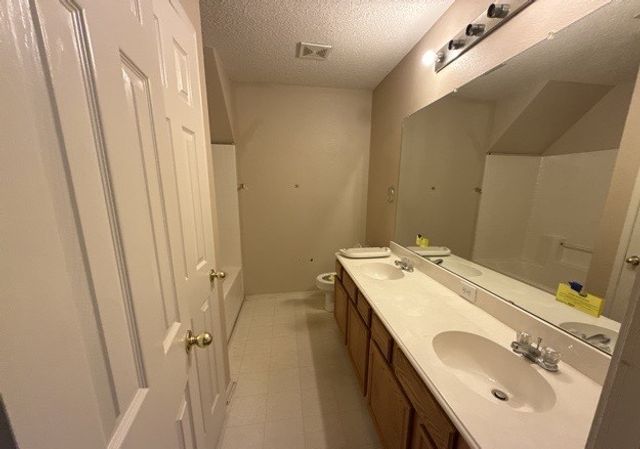 108 Indian Oaks Trail, West Tawakoni, TX 75474