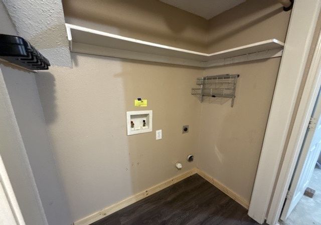 108 Indian Oaks Trail, West Tawakoni, TX 75474