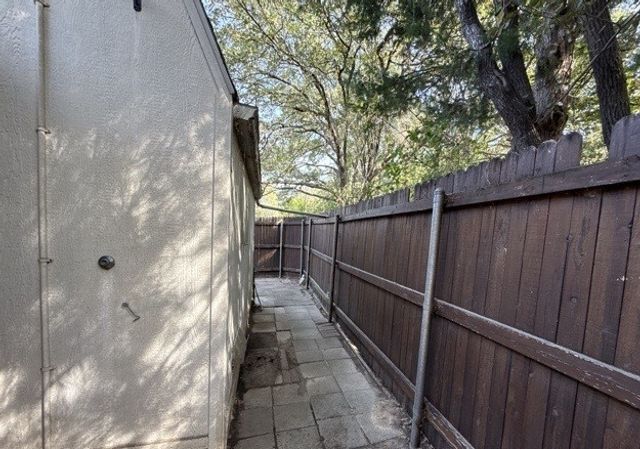 108 Indian Oaks Trail, West Tawakoni, TX 75474