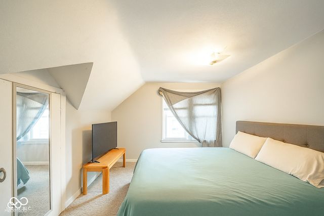 239 W 38th Street, Anderson, IN 46013