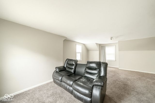 239 W 38th Street, Anderson, IN 46013