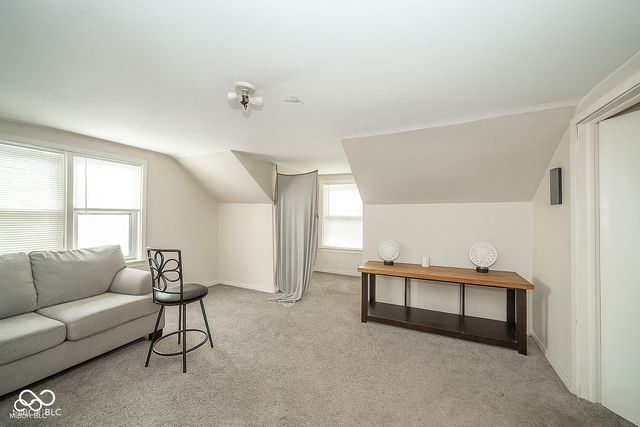 239 W 38th Street, Anderson, IN 46013