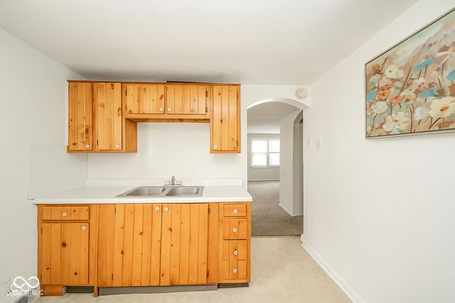 239 W 38th Street, Anderson, IN 46013