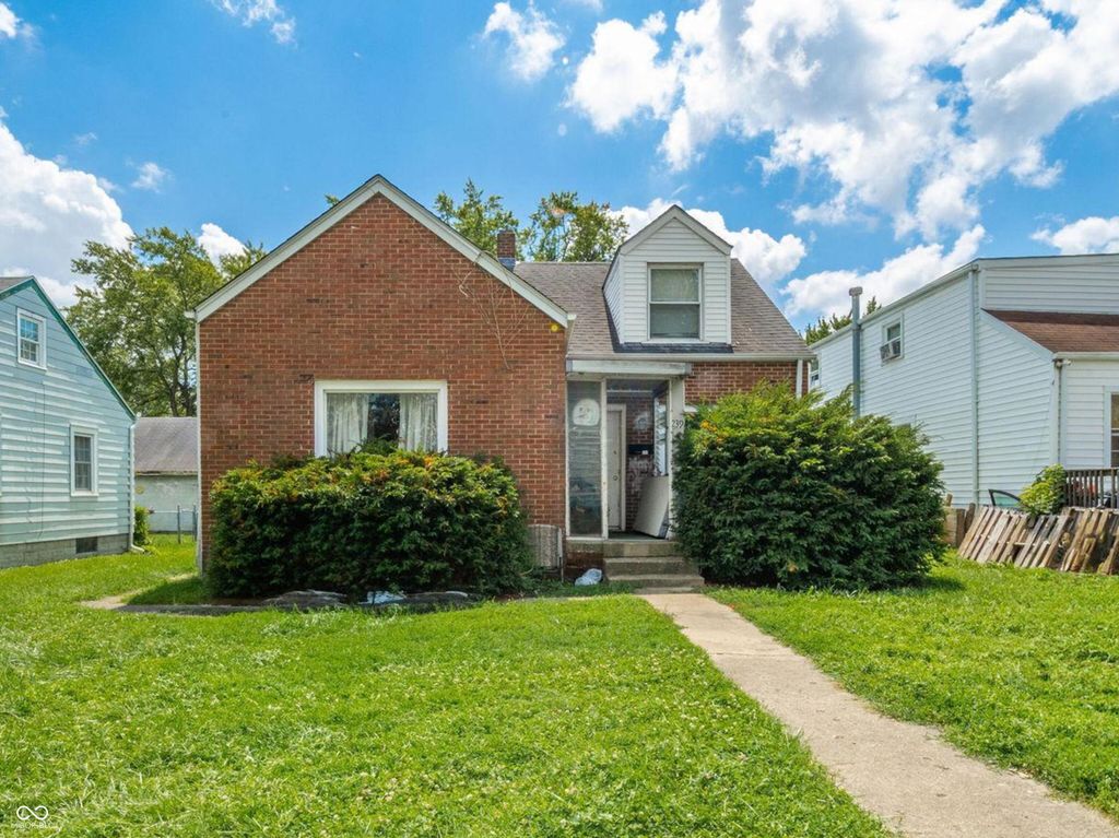 239 W 38th Street, Anderson, IN 46013