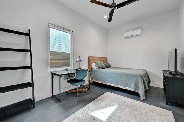 2812 E 4th ST 2, Austin, TX 78702
