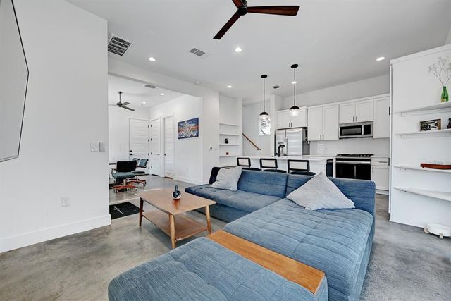 2812 E 4th ST 2, Austin, TX 78702