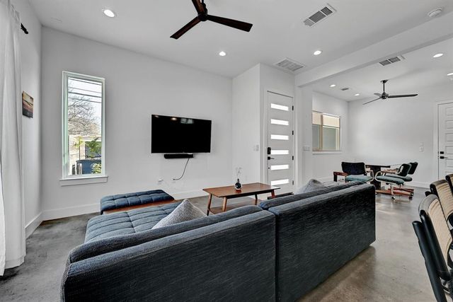 2812 E 4th ST 2, Austin, TX 78702
