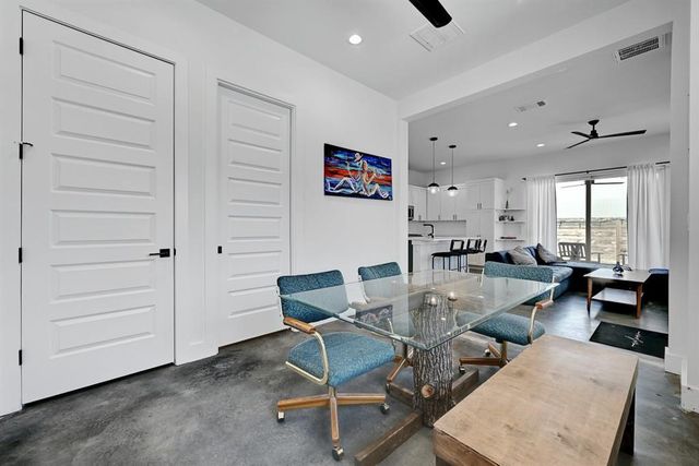 2812 E 4th ST 2, Austin, TX 78702