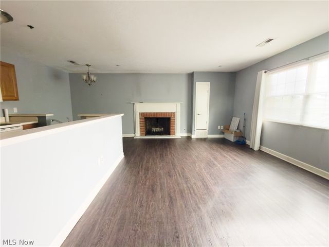 2885 Pease Drive 309, Rocky River, OH 44116