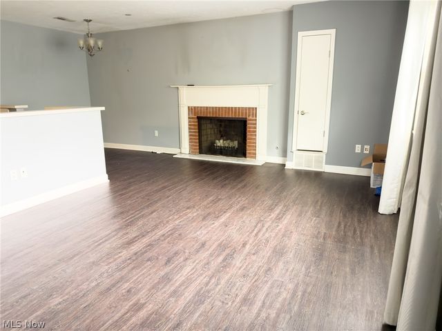 2885 Pease Drive 309, Rocky River, OH 44116