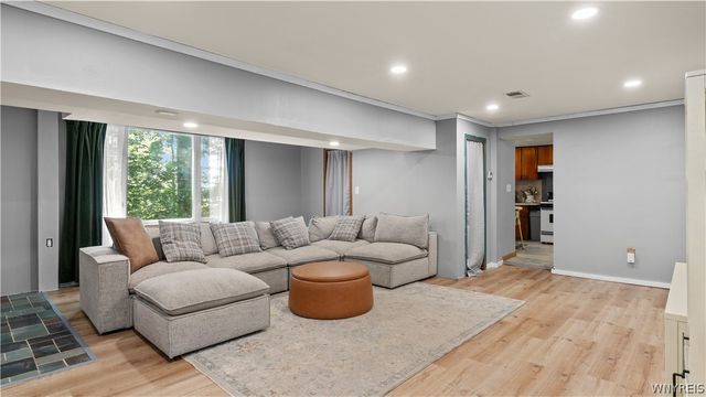 7075 South Abbott Road, Boston, NY 14075