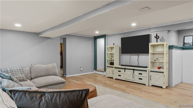 7075 South Abbott Road, Boston, NY 14075