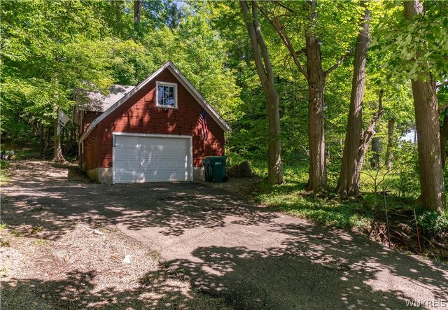 7075 South Abbott Road, Boston, NY 14075