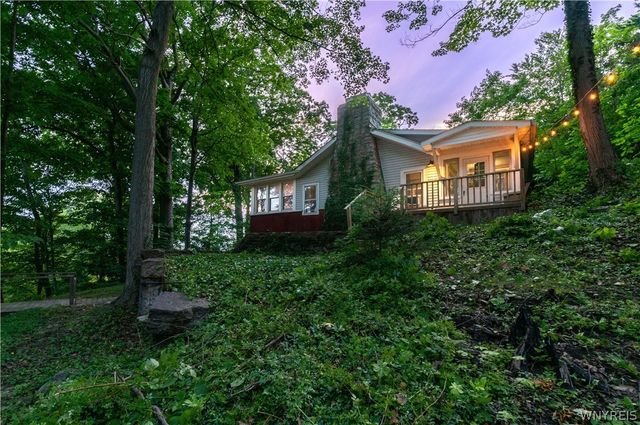 7075 South Abbott Road, Boston, NY 14075