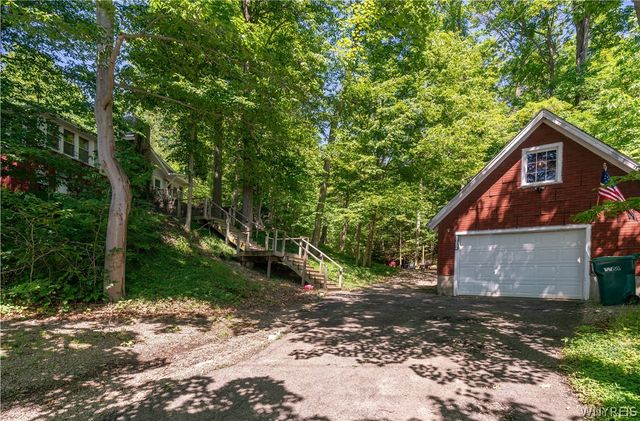 7075 South Abbott Road, Boston, NY 14075