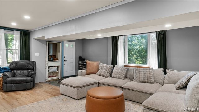 7075 South Abbott Road, Boston, NY 14075