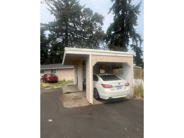 213 Nw FOREST St, Hillsboro, OR 97124