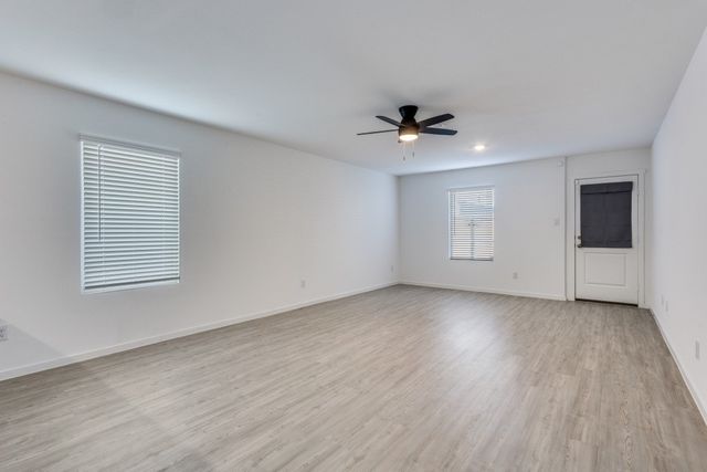 914 Blue Heron Drive, Princeton, TX 75407